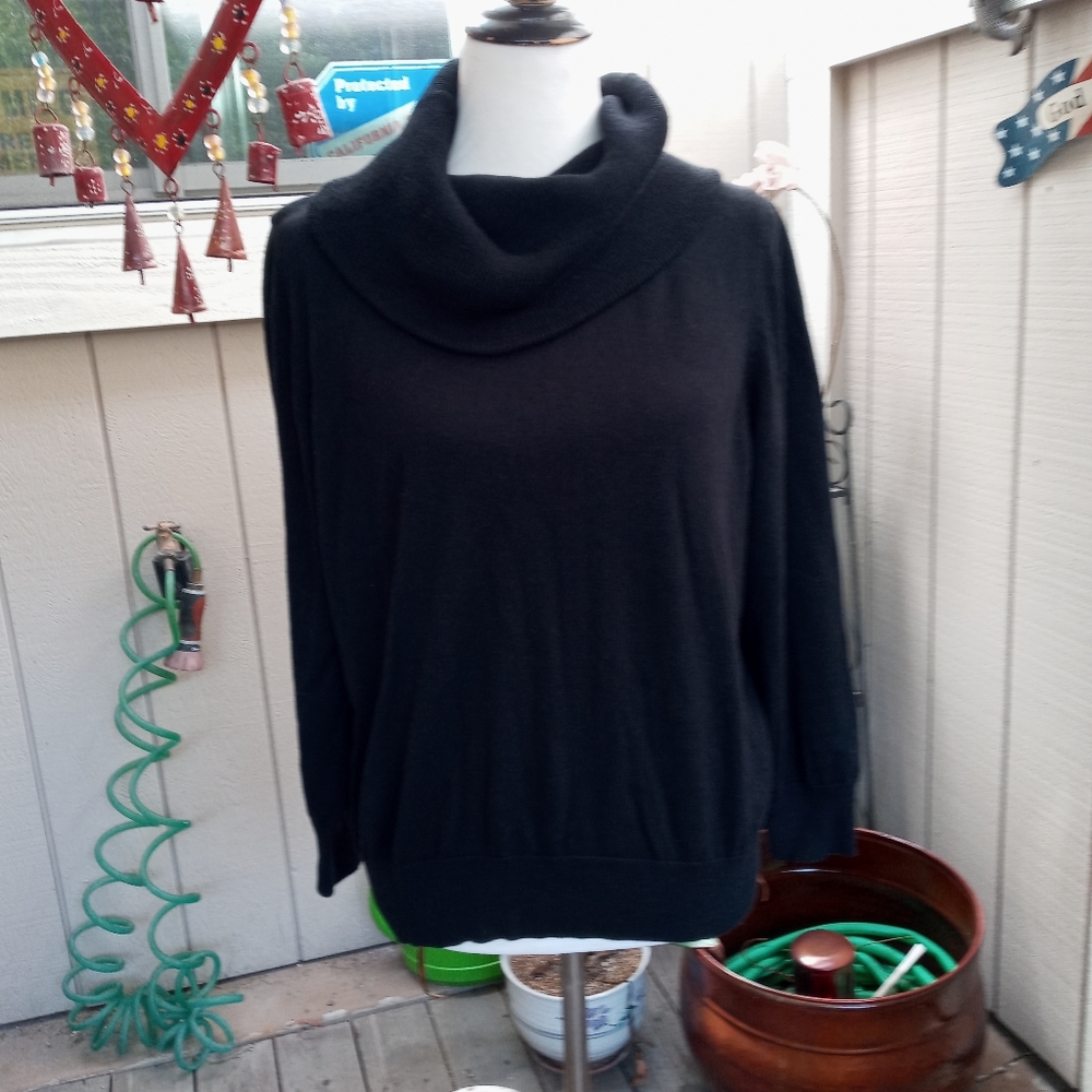 Women's sweater